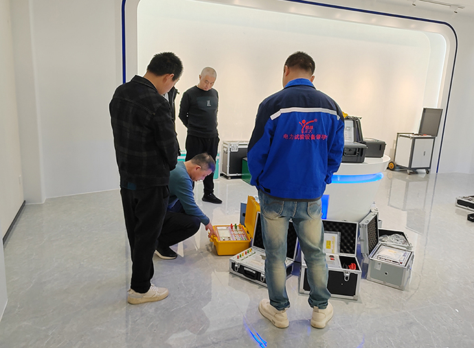 河南安陽(yáng)客戶(hù)蒞臨我司參觀交流，意向采購(gòu)電力試驗(yàn)儀器儀表